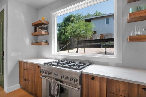 1914 E 8th Street Austin TX 78702