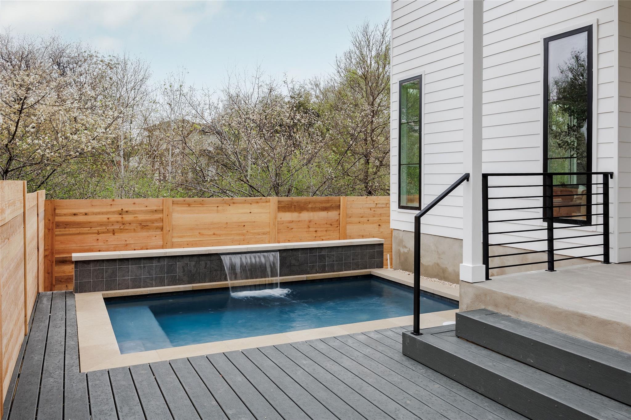 1180 Ridgeway Drive Austin TX 78702