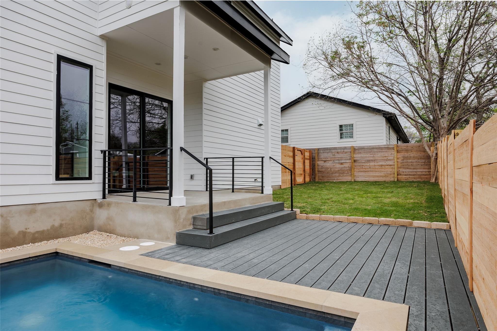 1180 Ridgeway Drive Austin TX 78702
