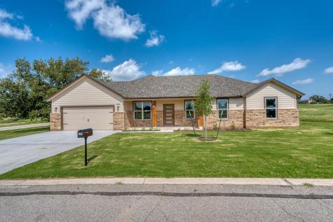206 Oak Grove Parkway Kingsland TX 78639