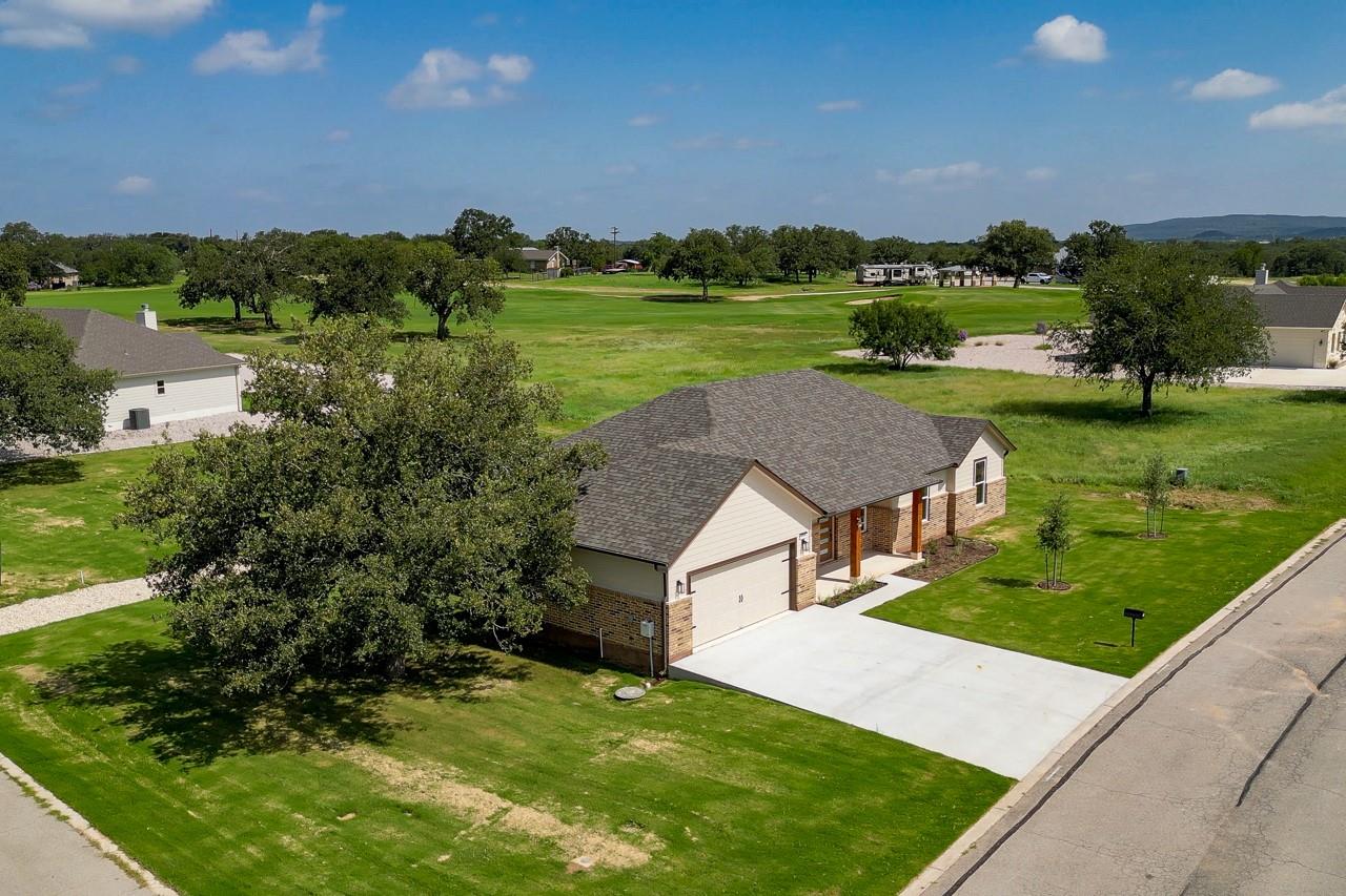 206 Oak Grove Parkway Kingsland TX 78639