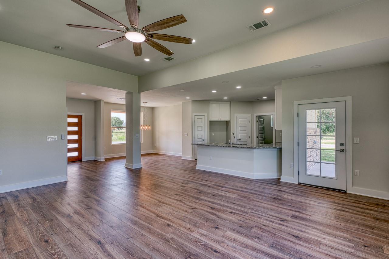 206 Oak Grove Parkway Kingsland TX 78639
