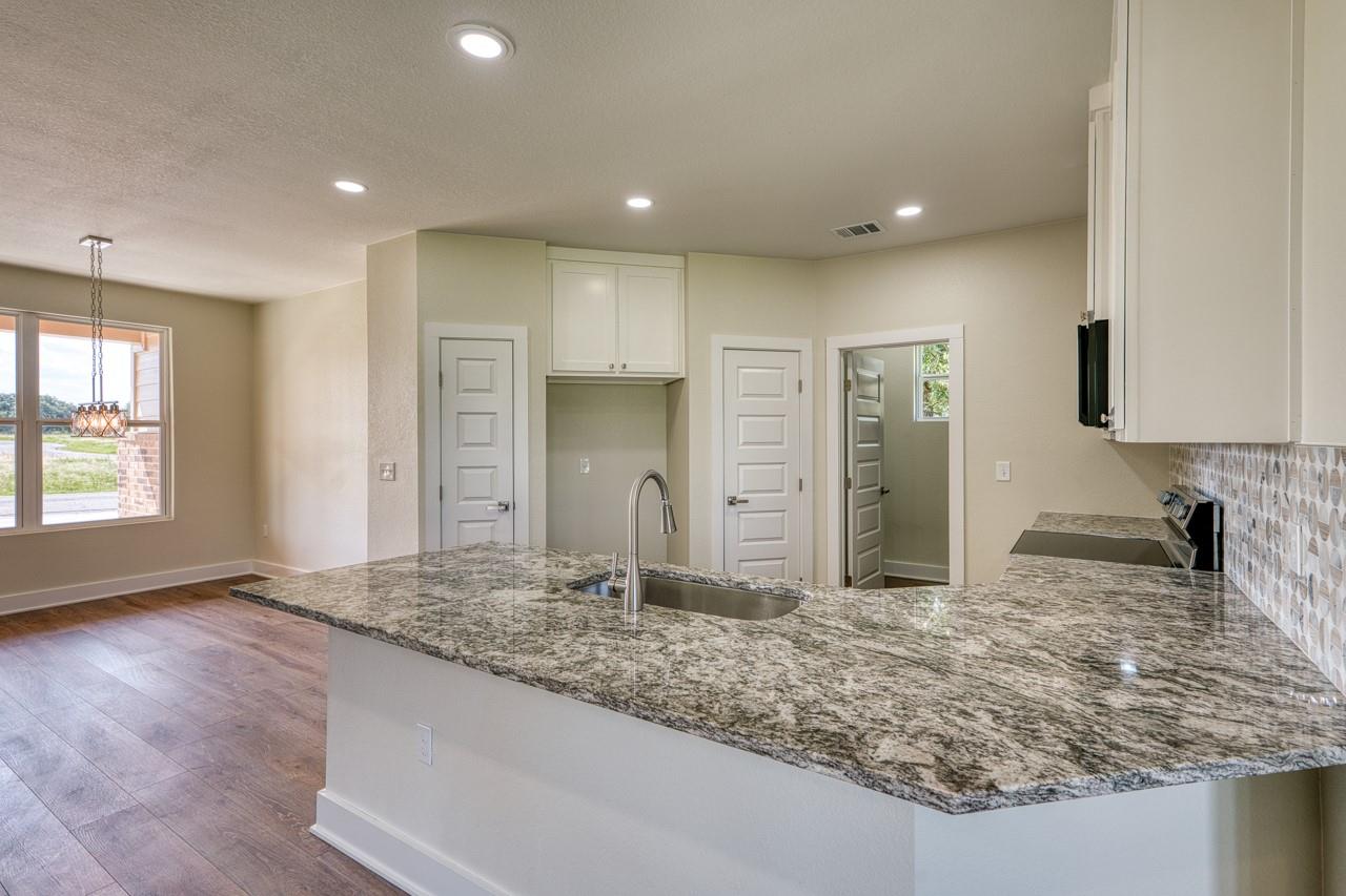 206 Oak Grove Parkway Kingsland TX 78639
