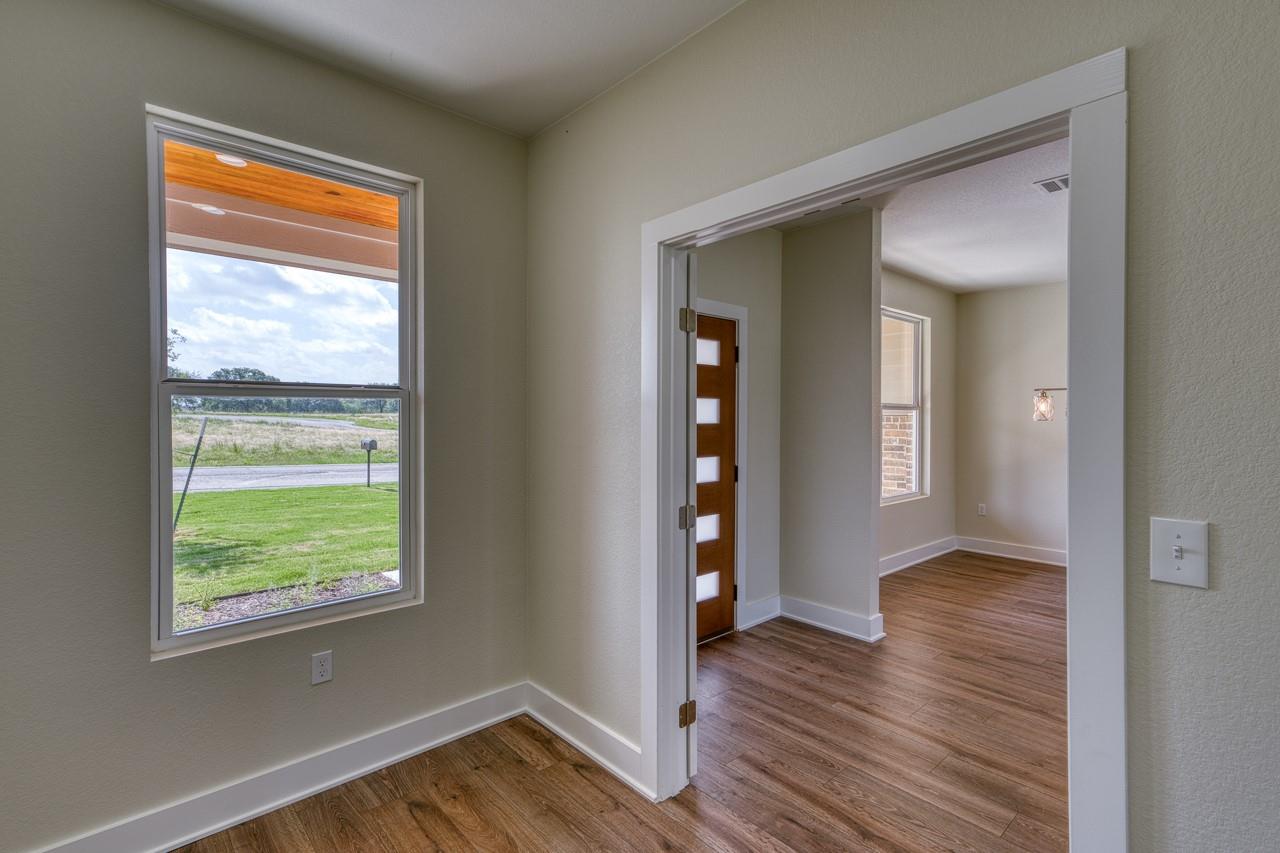 206 Oak Grove Parkway Kingsland TX 78639