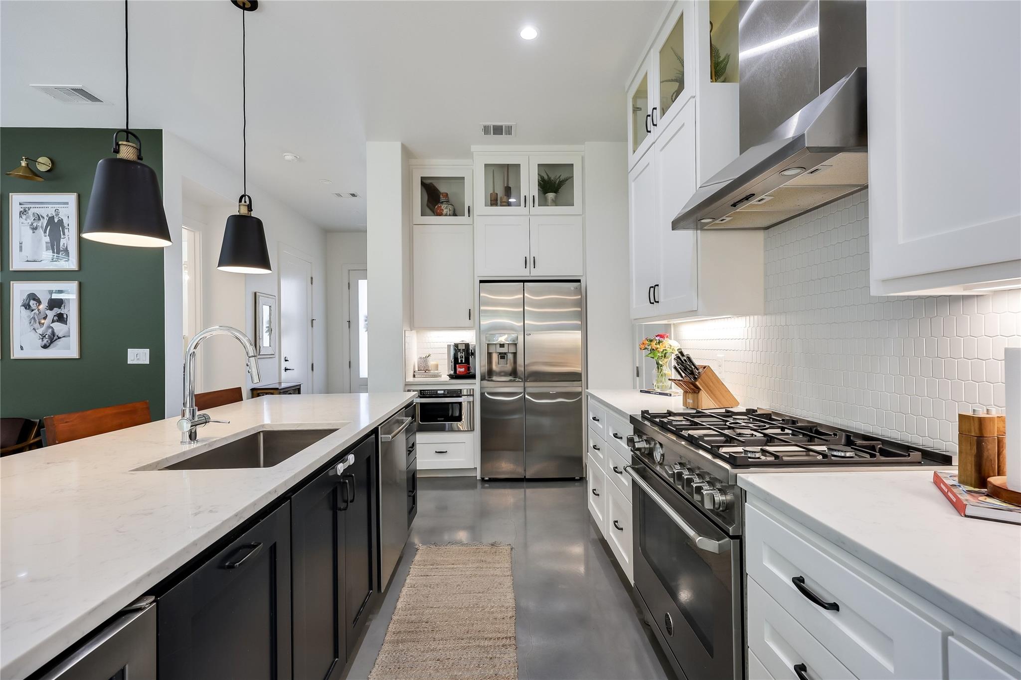 2111 Greenwood Avenue Austin TX 78723