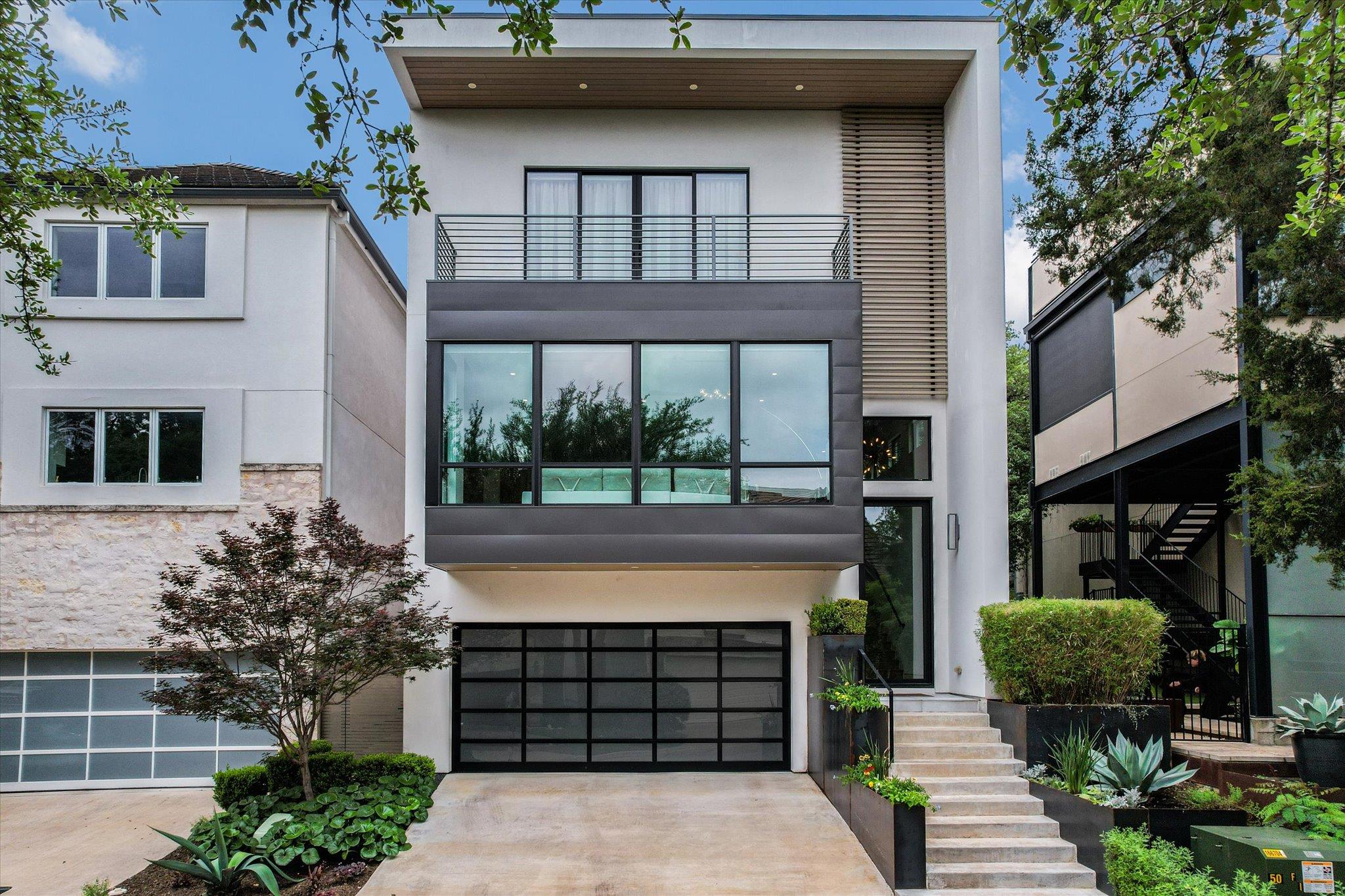 2004 Rue De St Tropez Austin TX 78746
