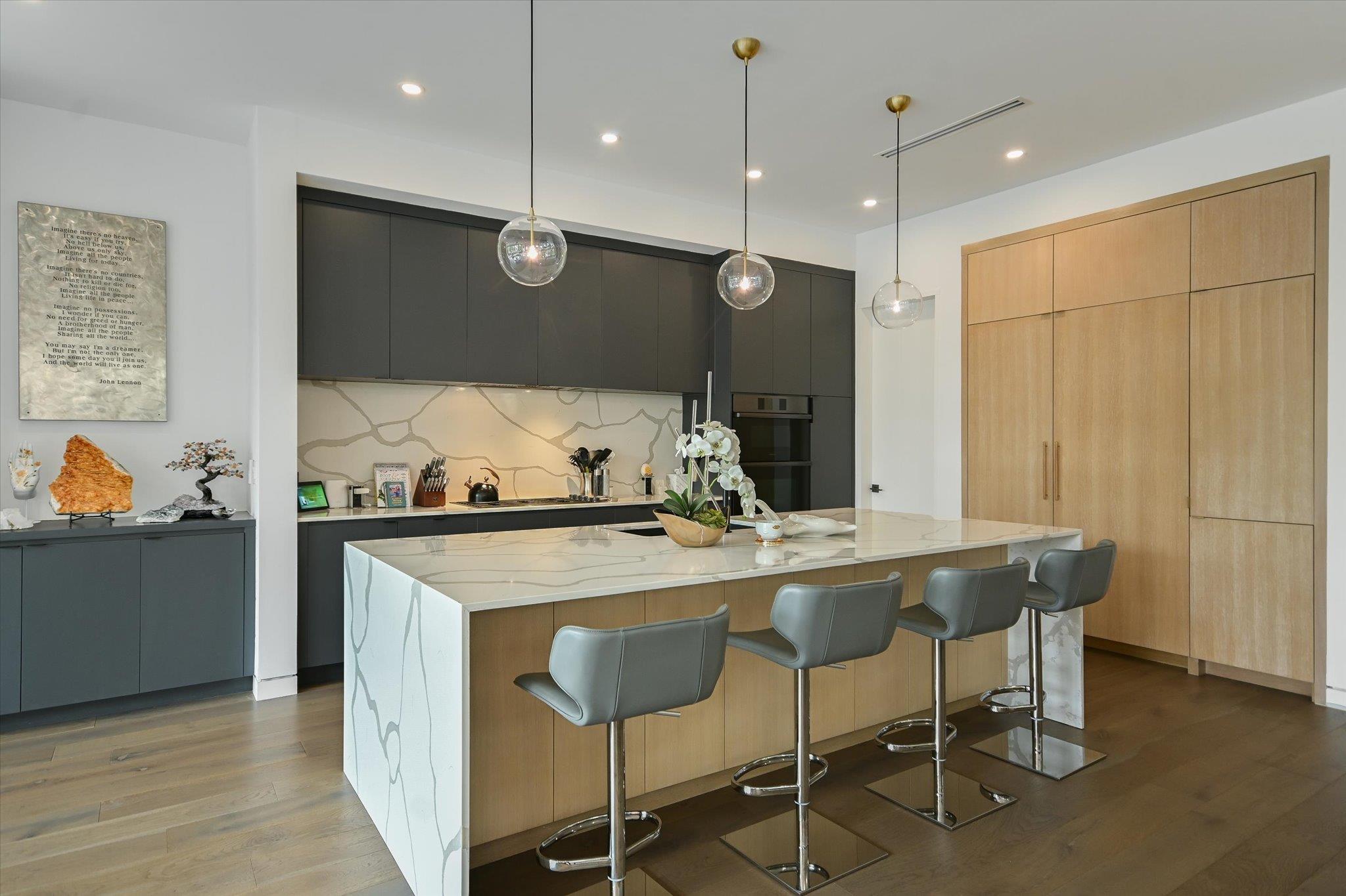 2004 Rue De St Tropez Austin TX 78746