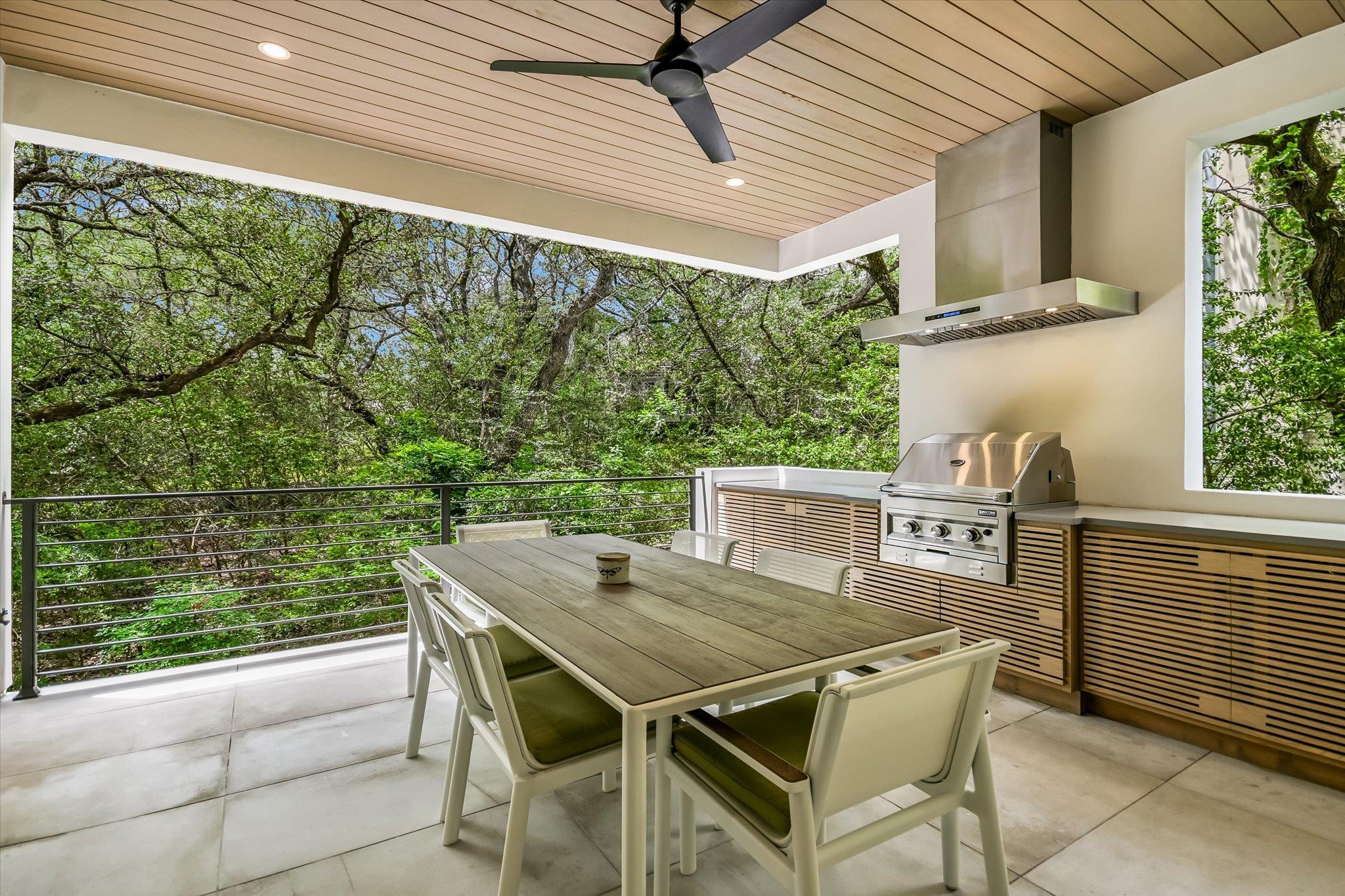 2004 Rue De St Tropez Austin TX 78746