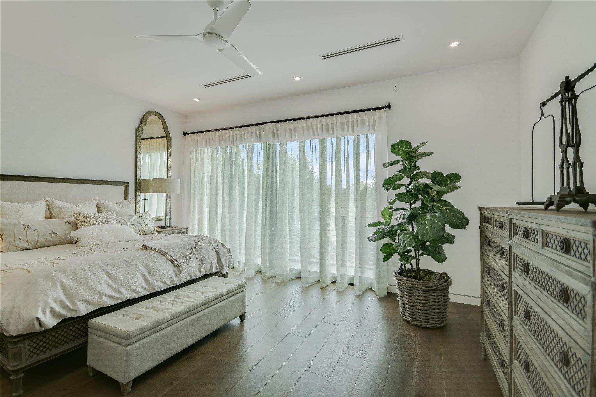 2004 Rue De St Tropez Austin TX 78746