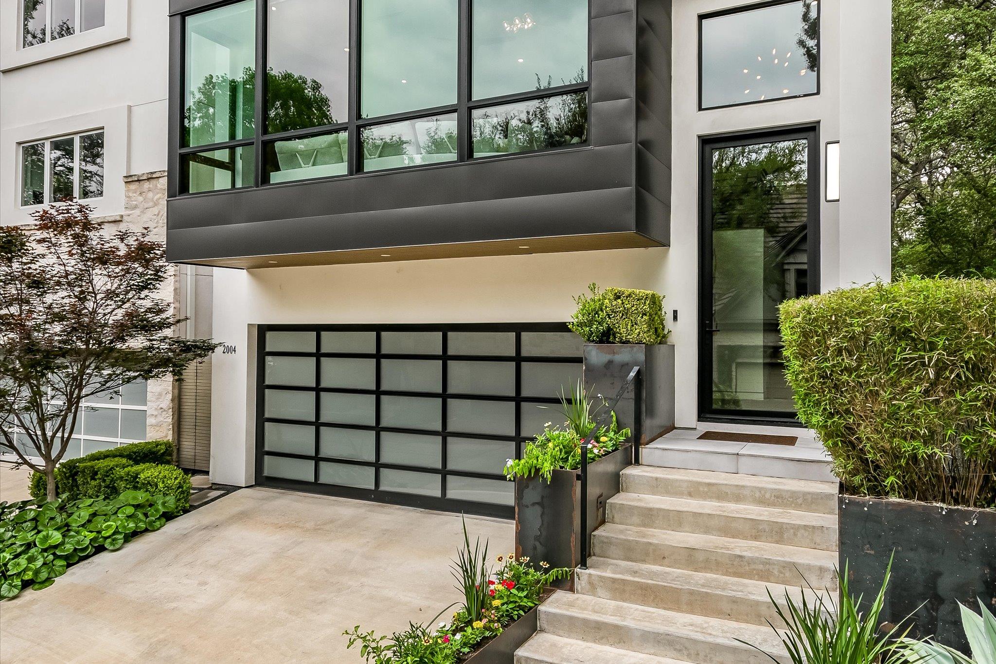 2004 Rue De St Tropez Austin TX 78746