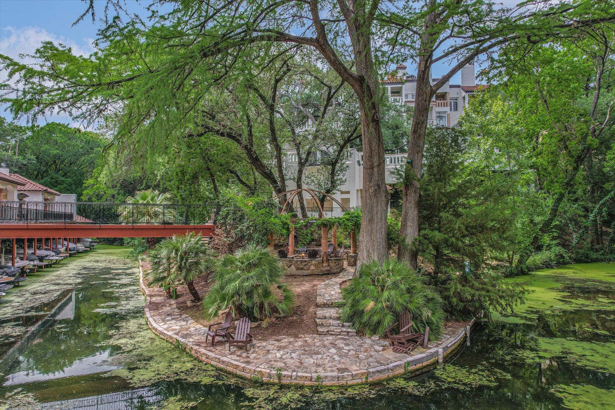 2004 Rue De St Tropez Austin TX 78746