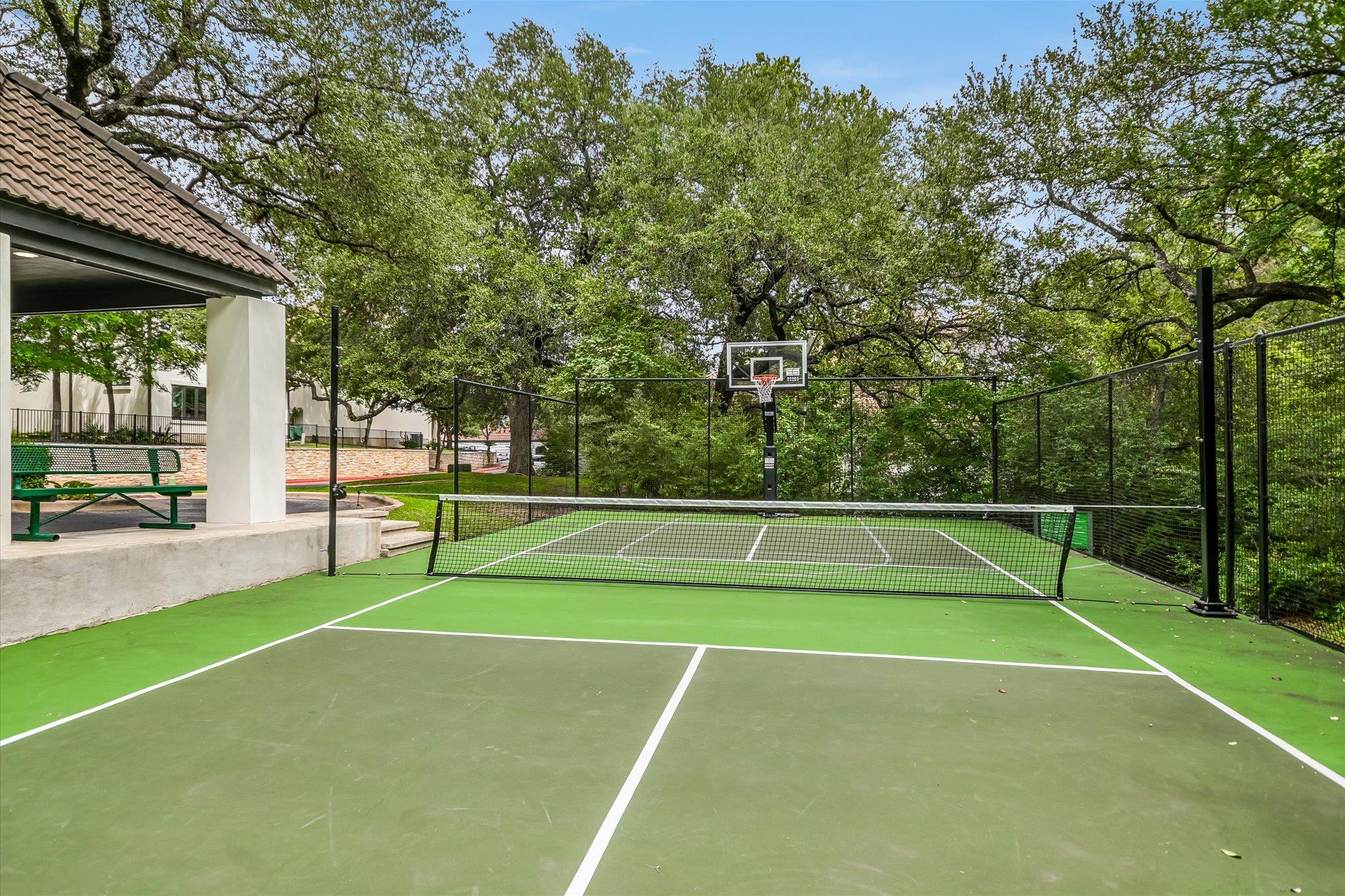2004 Rue De St Tropez Austin TX 78746