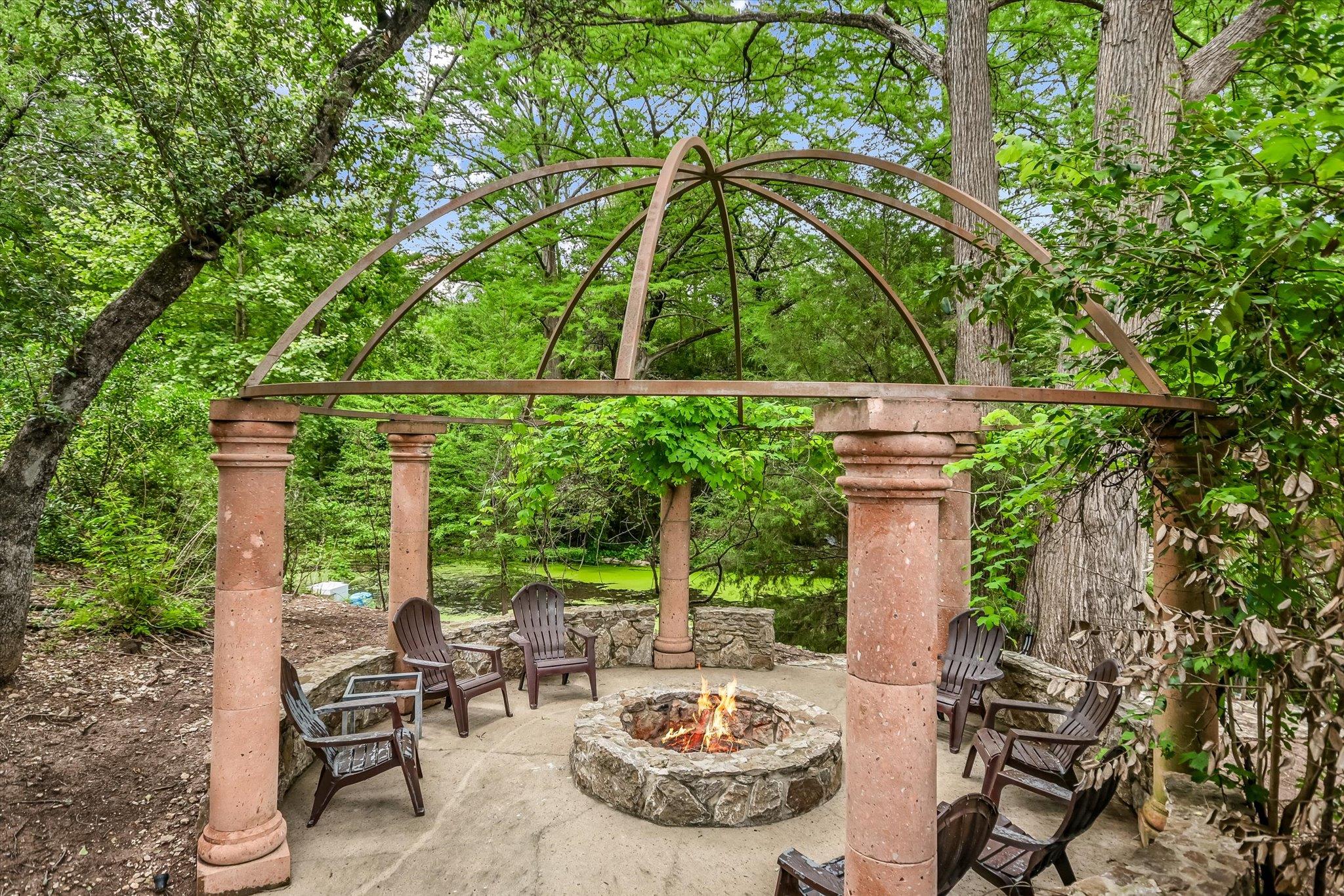 2004 Rue De St Tropez Austin TX 78746