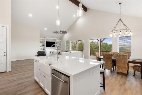 3160 Lakeview Drive Canyon Lake TX 78133