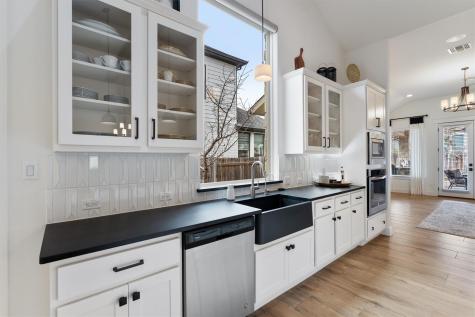 70 Santa Maria Street Georgetown TX 78628