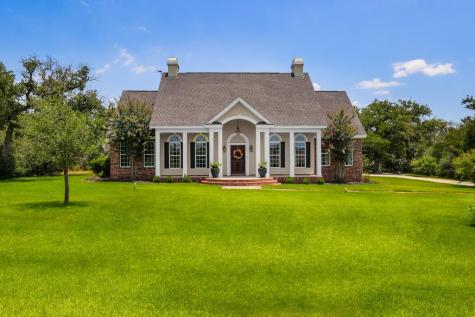 113 Pioneer Passage Bastrop TX 78602