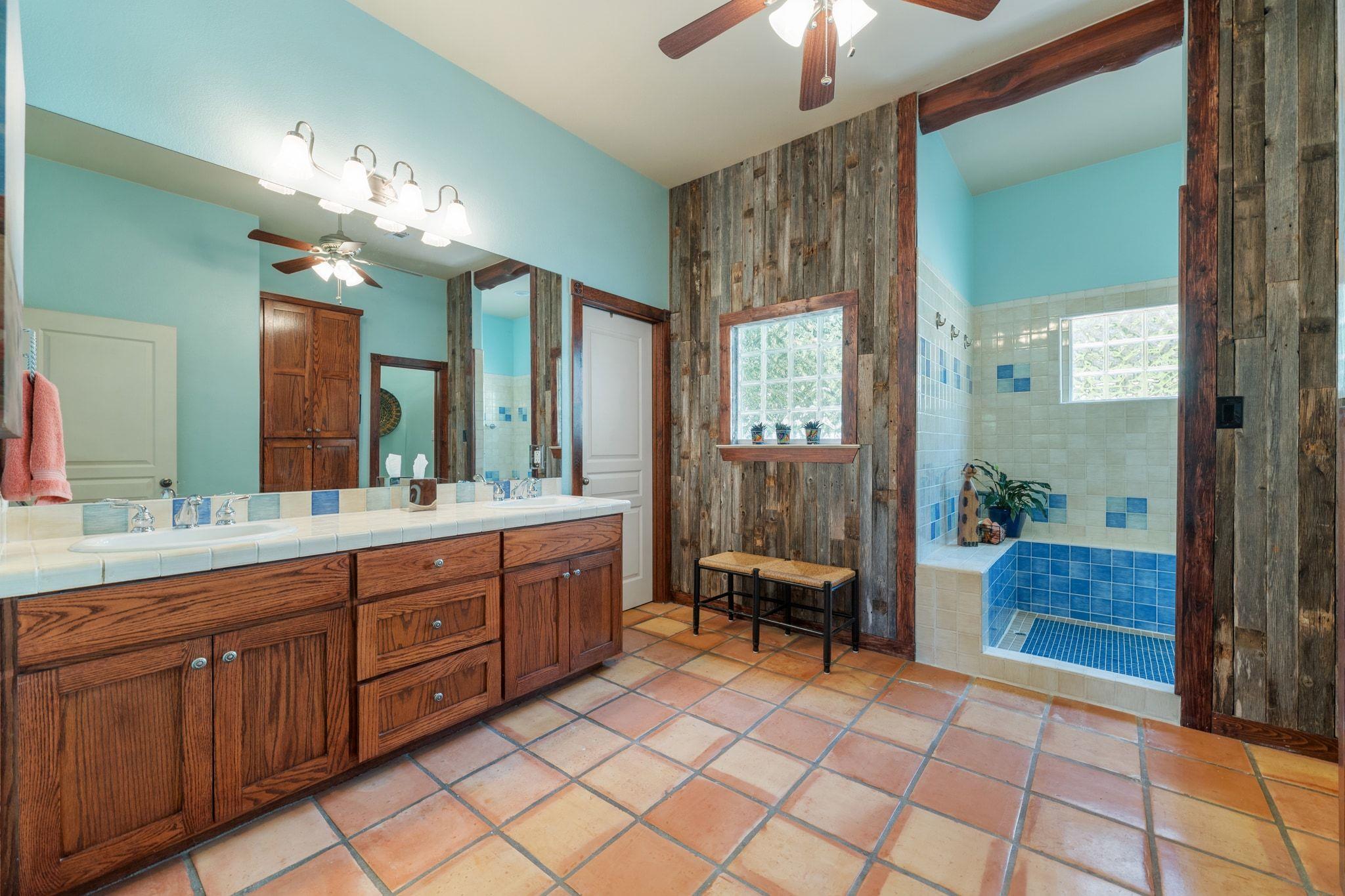 16312 Lake Loop Austin TX 78734