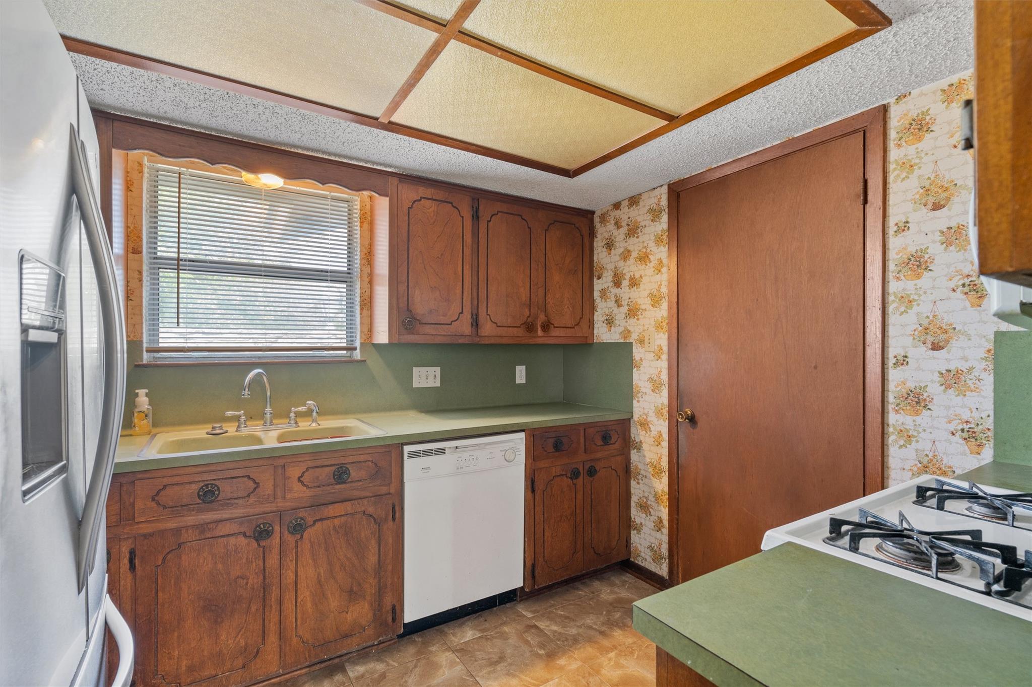 20 County Road 408 Taylor TX 76574