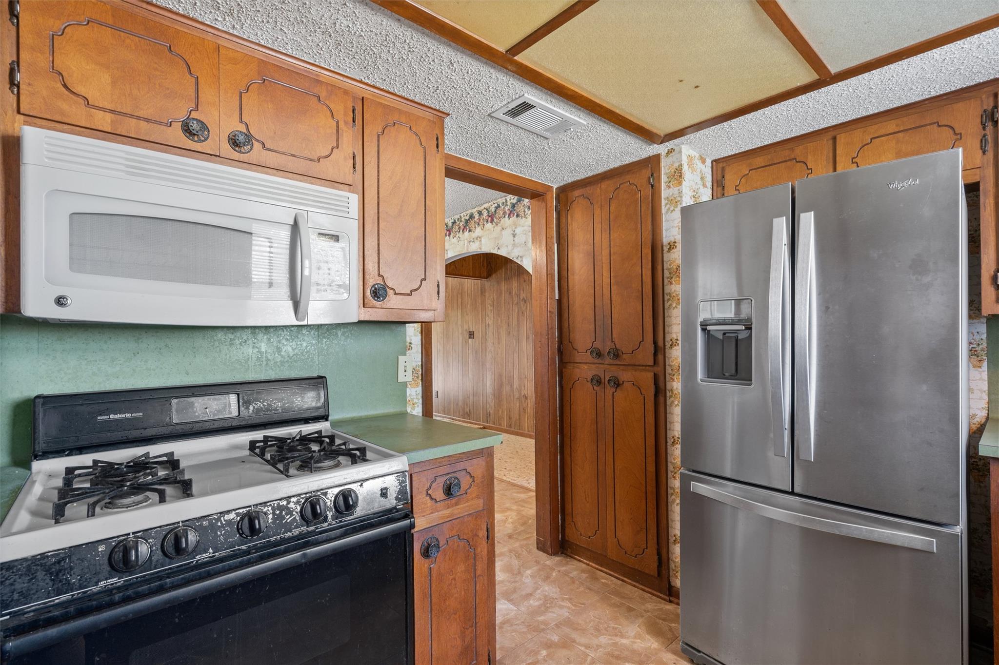 20 County Road 408 Taylor TX 76574