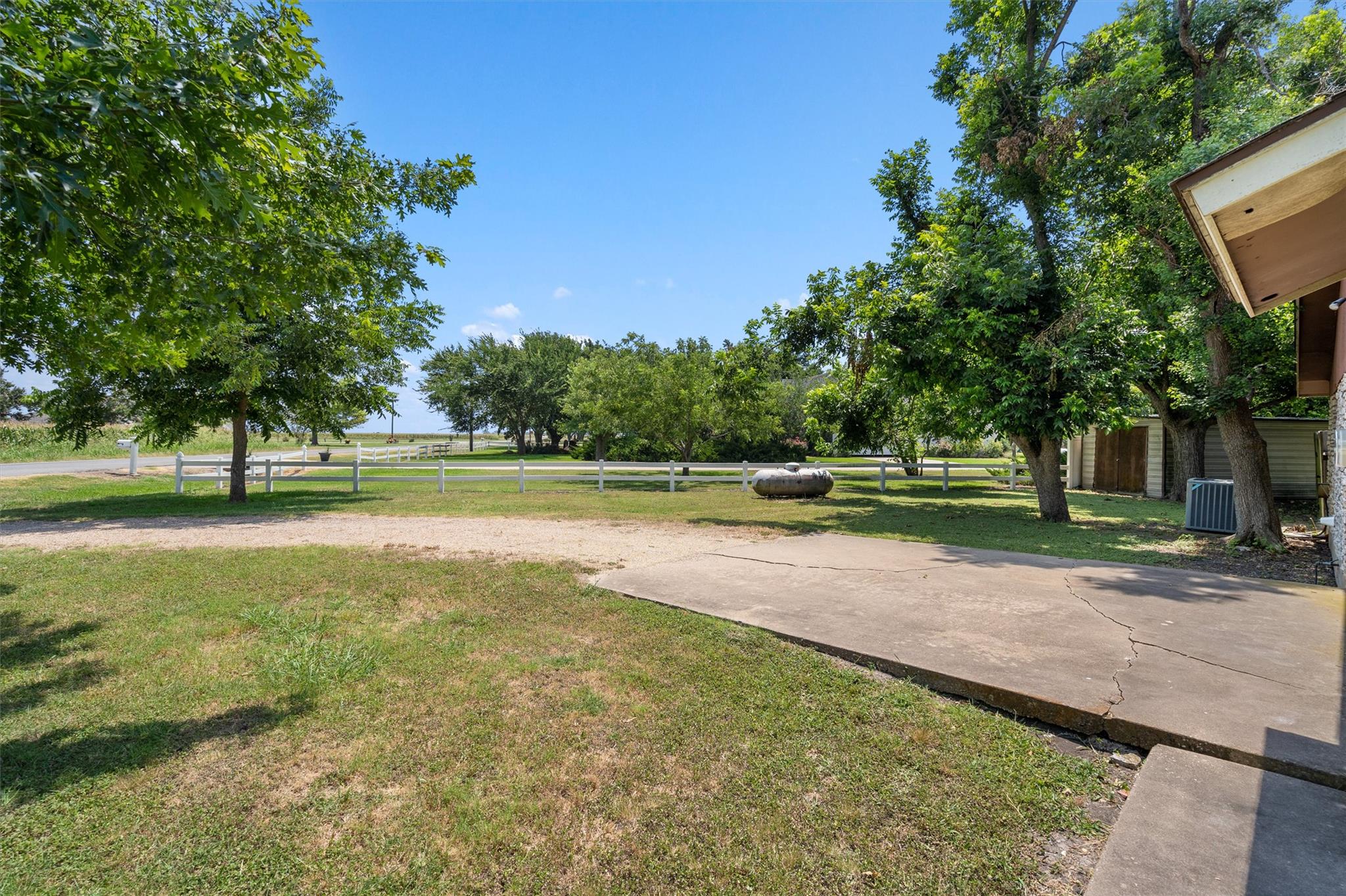 20 County Road 408 Taylor TX 76574