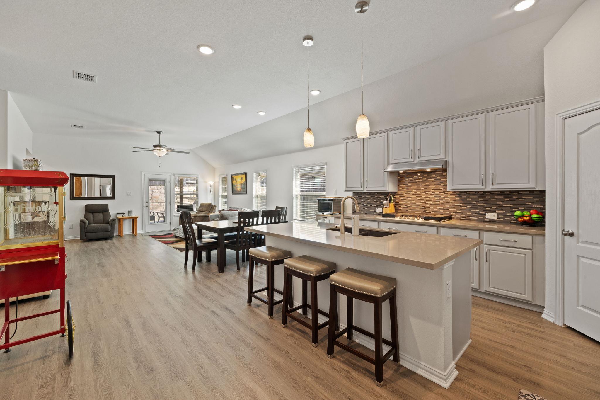 613 Sugar Cane Road Buda TX 78610