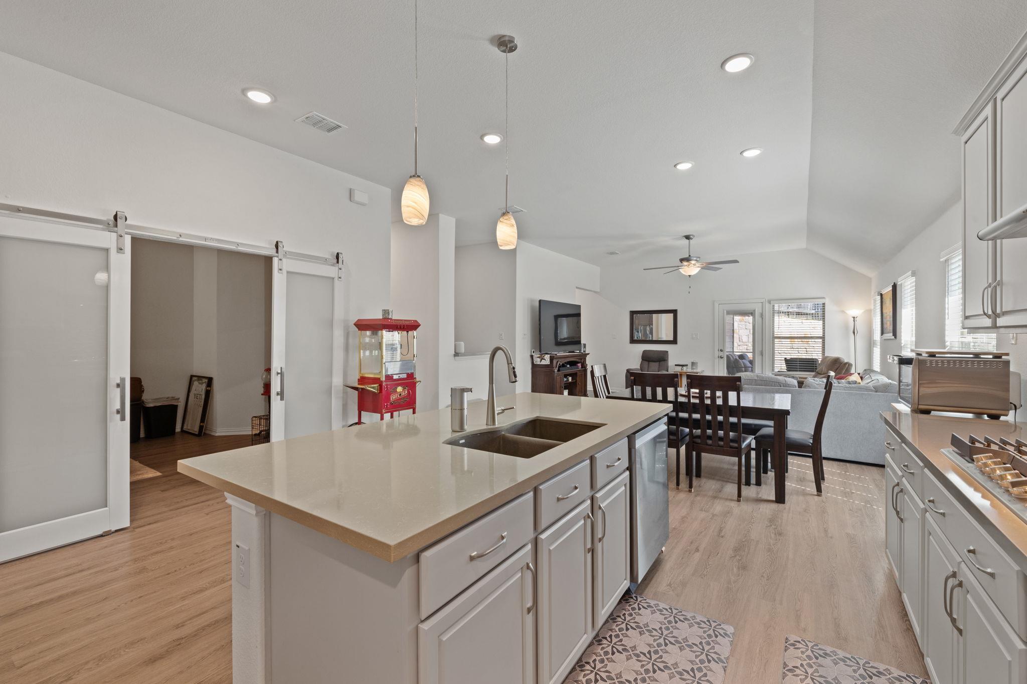 613 Sugar Cane Road Buda TX 78610