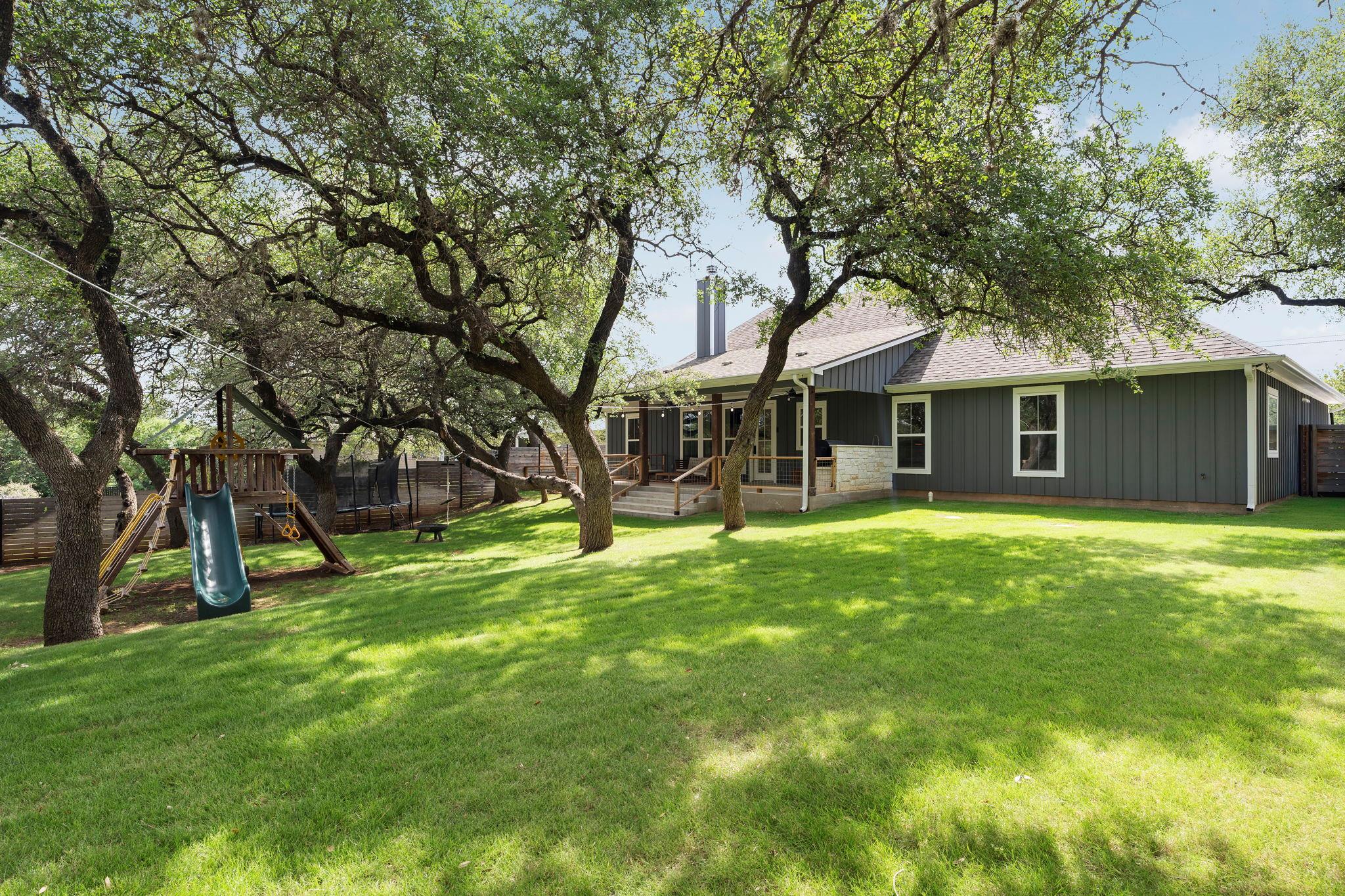 22212 Briarcliff Drive Spicewood TX 78669