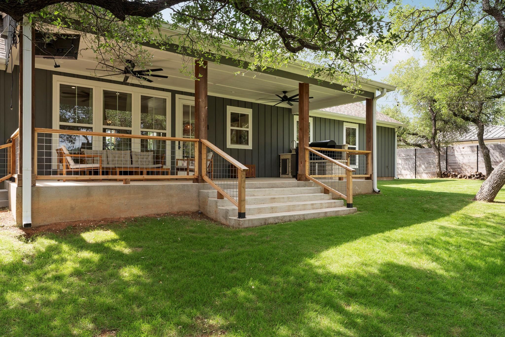 22212 Briarcliff Drive Spicewood TX 78669