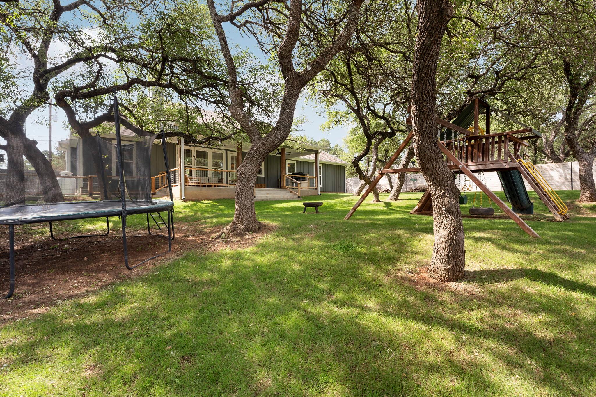 22212 Briarcliff Drive Spicewood TX 78669