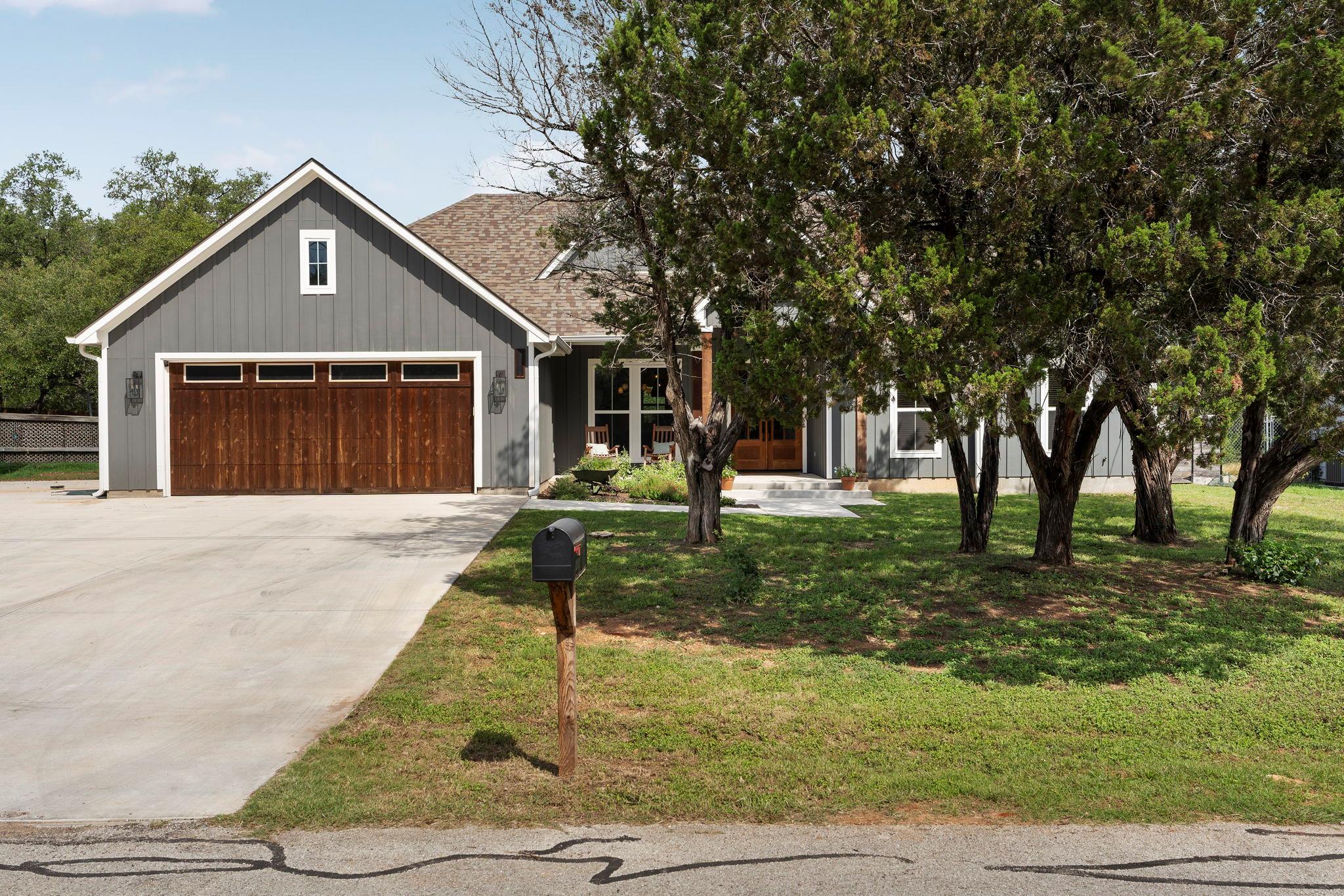 22212 Briarcliff Drive Spicewood TX 78669
