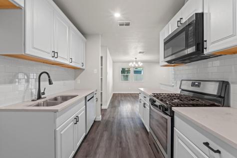 1737 Cricket Hollow Drive Austin TX 78758