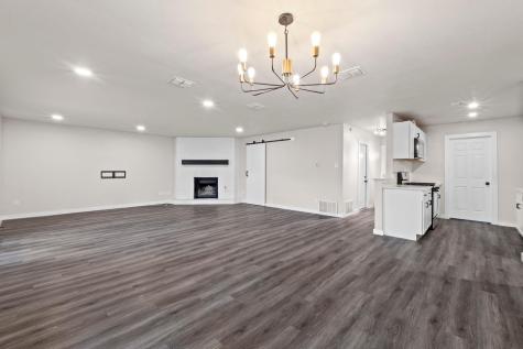 1737 Cricket Hollow Drive Austin TX 78758
