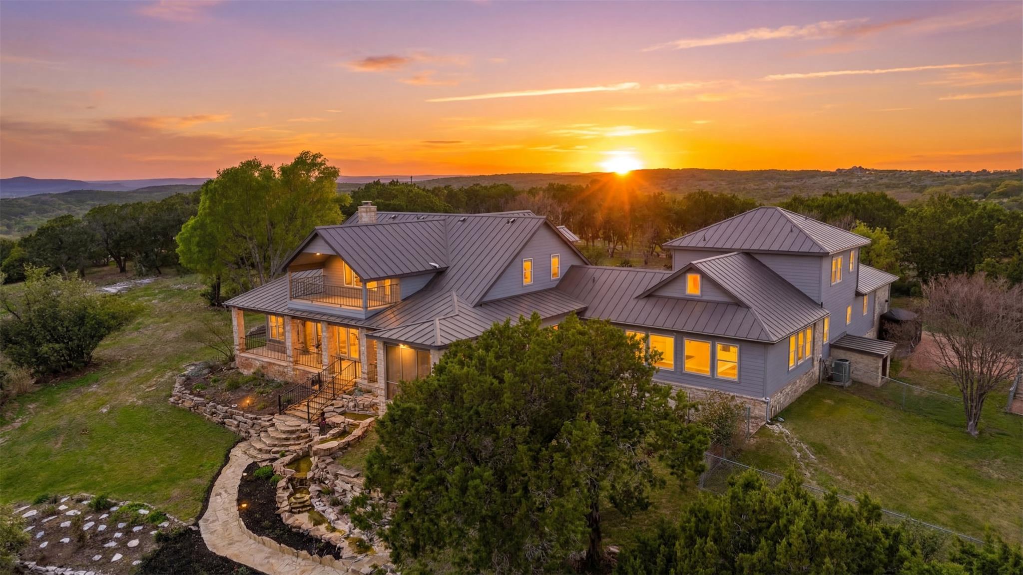 1071 Escalar Drive Buchanan Dam TX 78609