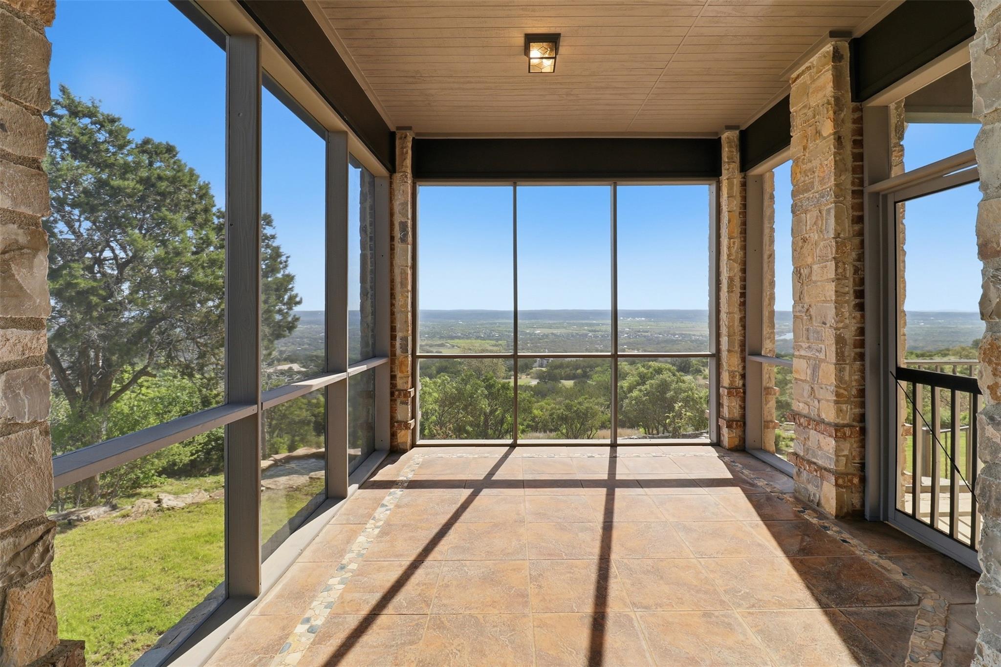 1071 Escalar Drive Buchanan Dam TX 78609