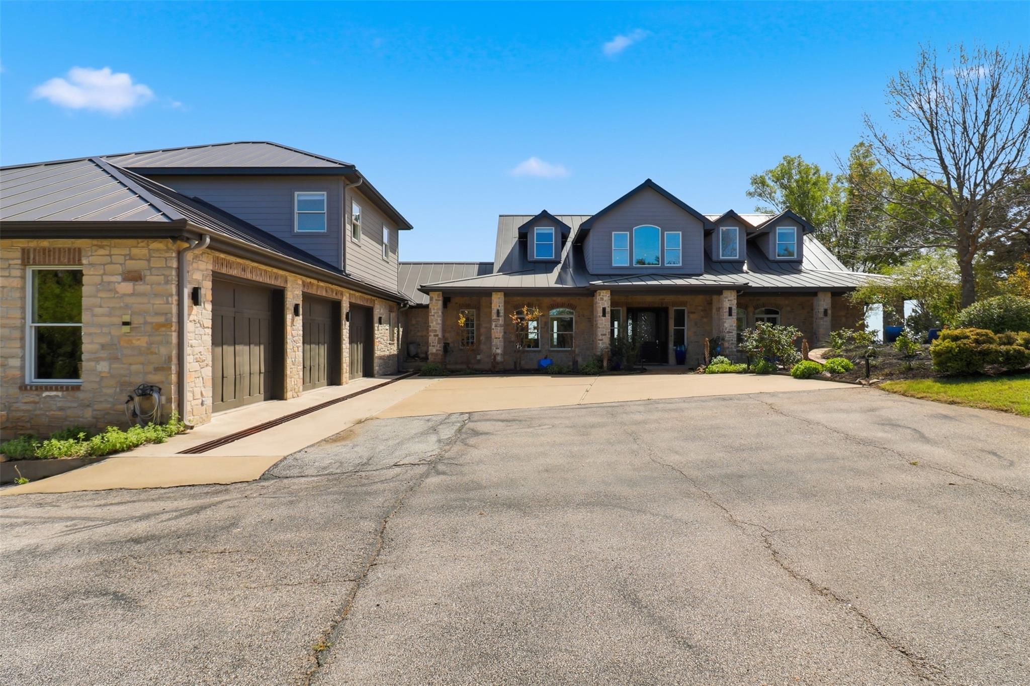 1071 Escalar Drive Buchanan Dam TX 78609