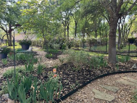 290 Whispering Wind Drive Georgetown TX 78633