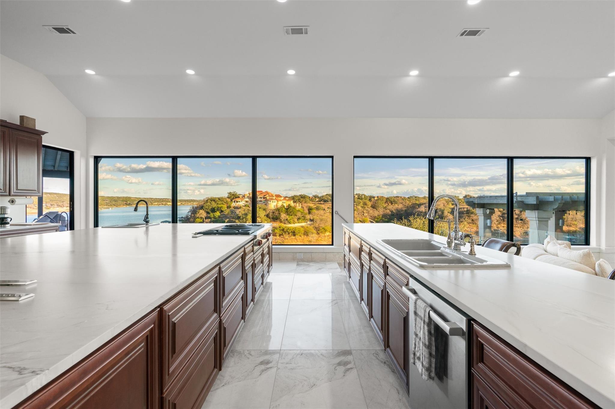 26100 Countryside Drive Spicewood TX 78669