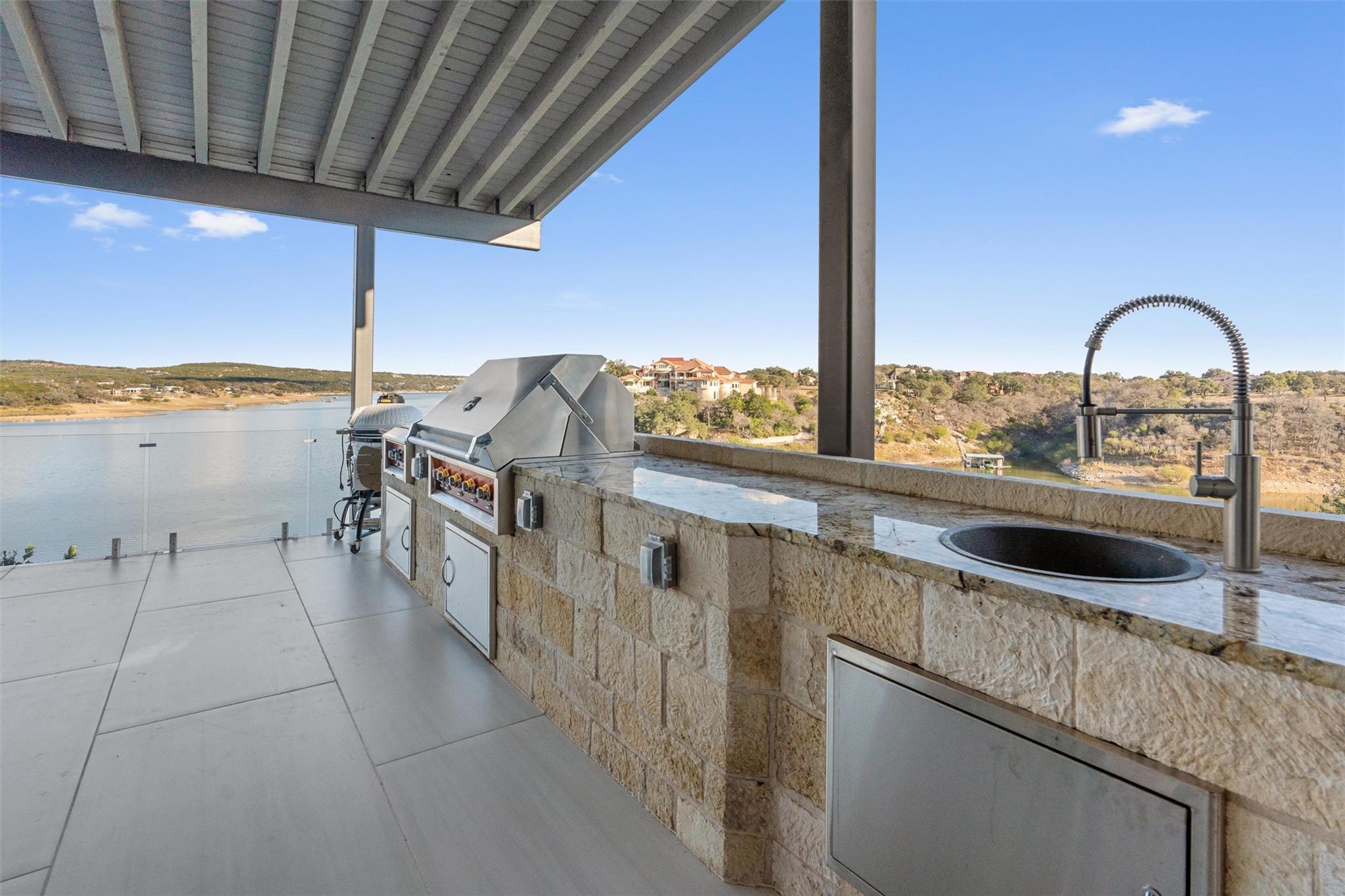 26100 Countryside Drive Spicewood TX 78669