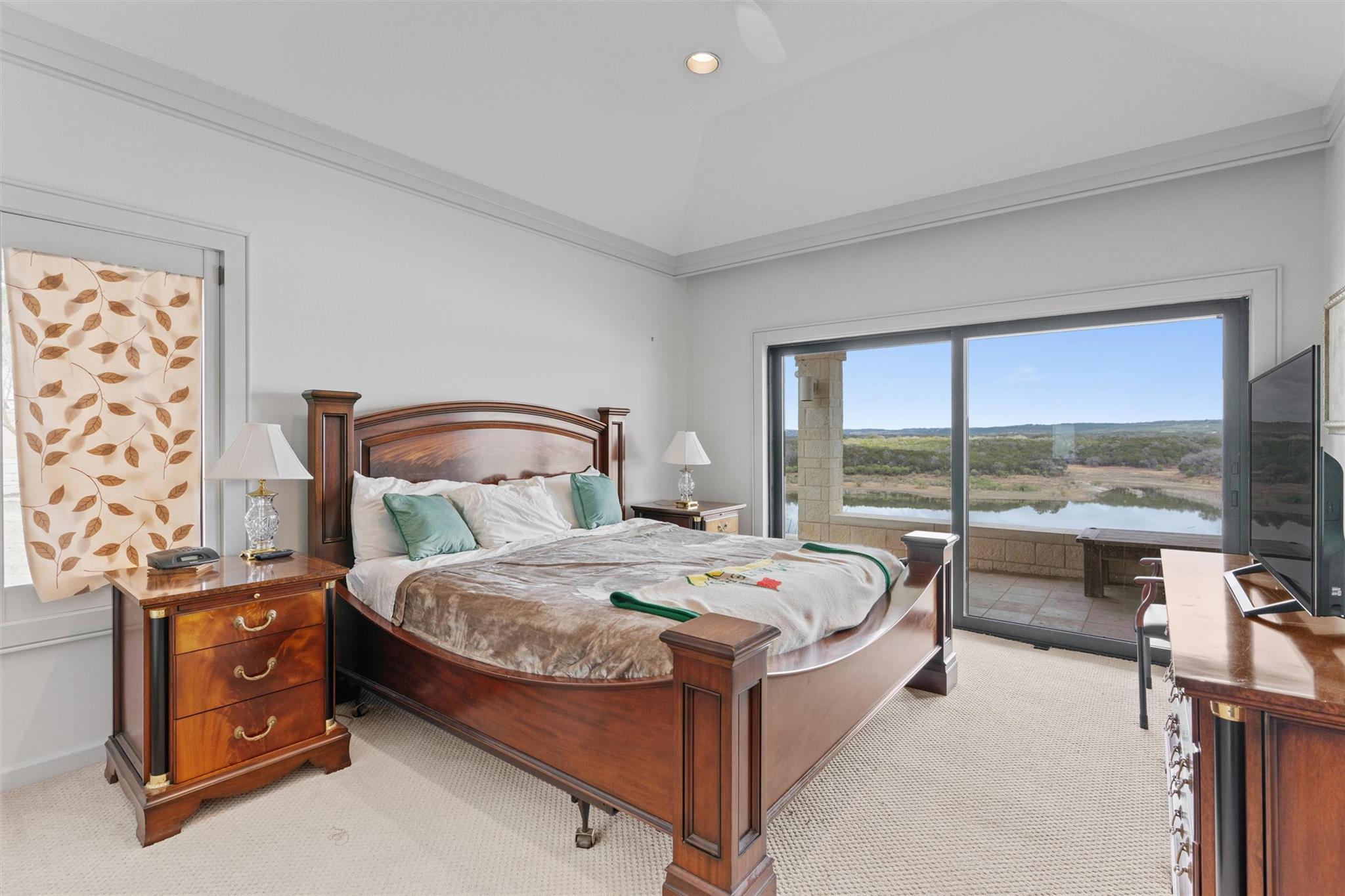 26100 Countryside Drive Spicewood TX 78669