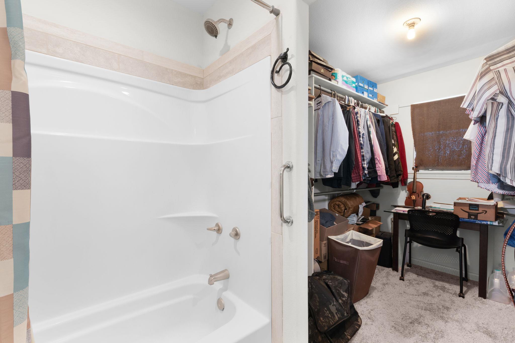 211 Crestview Burnet TX 78611