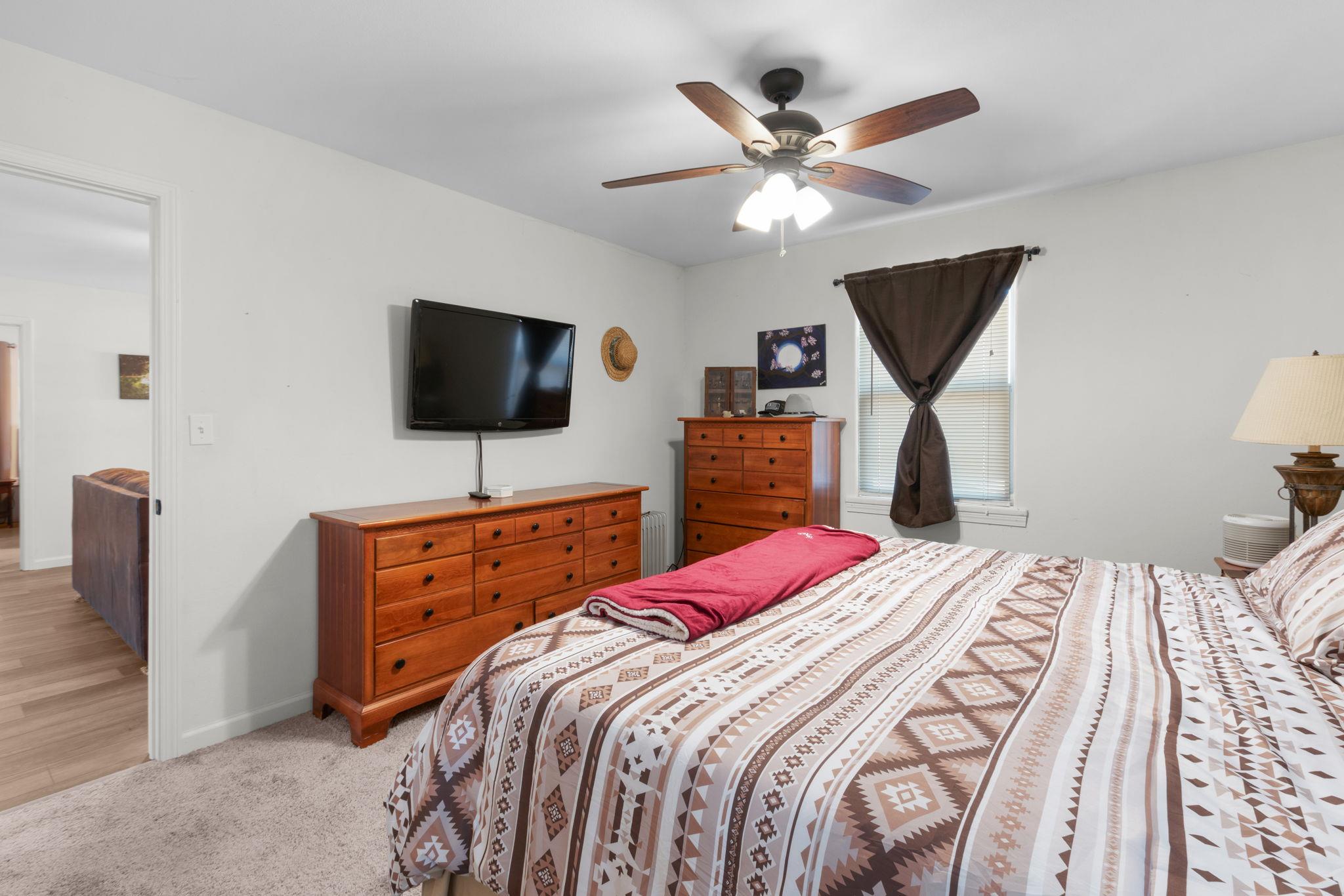 211 Crestview Burnet TX 78611