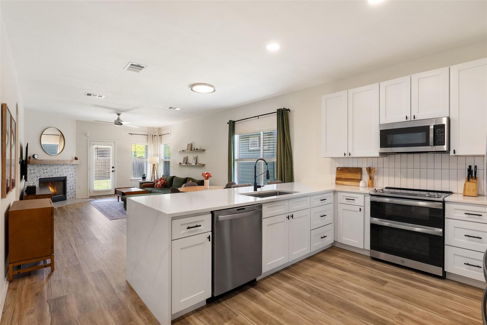 9402 Brents Elm Drive Austin TX 78744