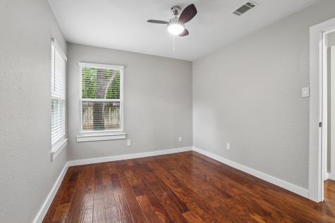 5804 Avery Island Avenue Austin TX 78727