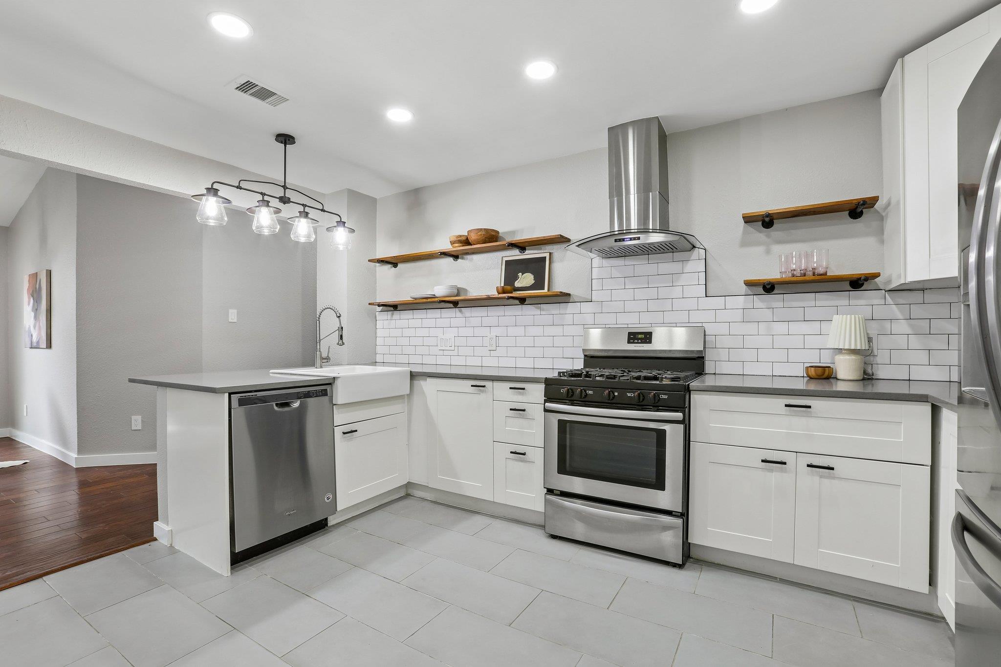 5804 Avery Island Avenue Austin TX 78727