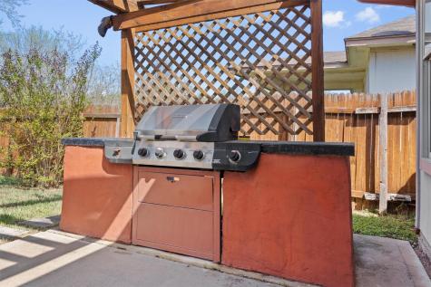 510 Red Tails Drive NE Austin TX 78725