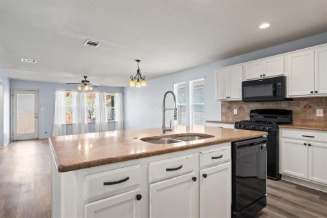 510 Red Tails Drive NE Austin TX 78725