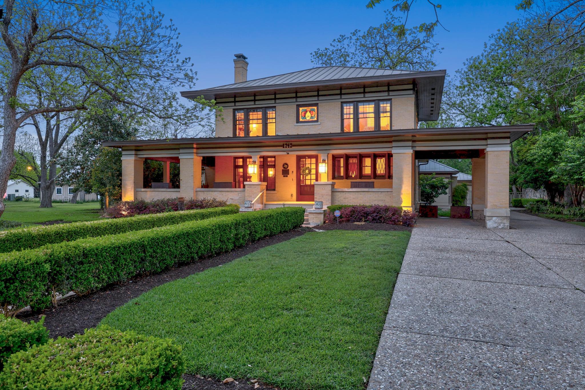 1242 S Austin Avenue Georgetown TX 78626