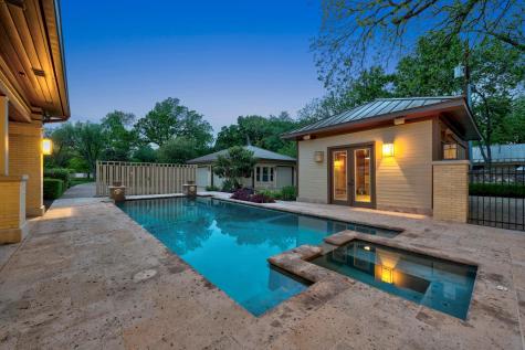 1242 S Austin Avenue Georgetown TX 78626