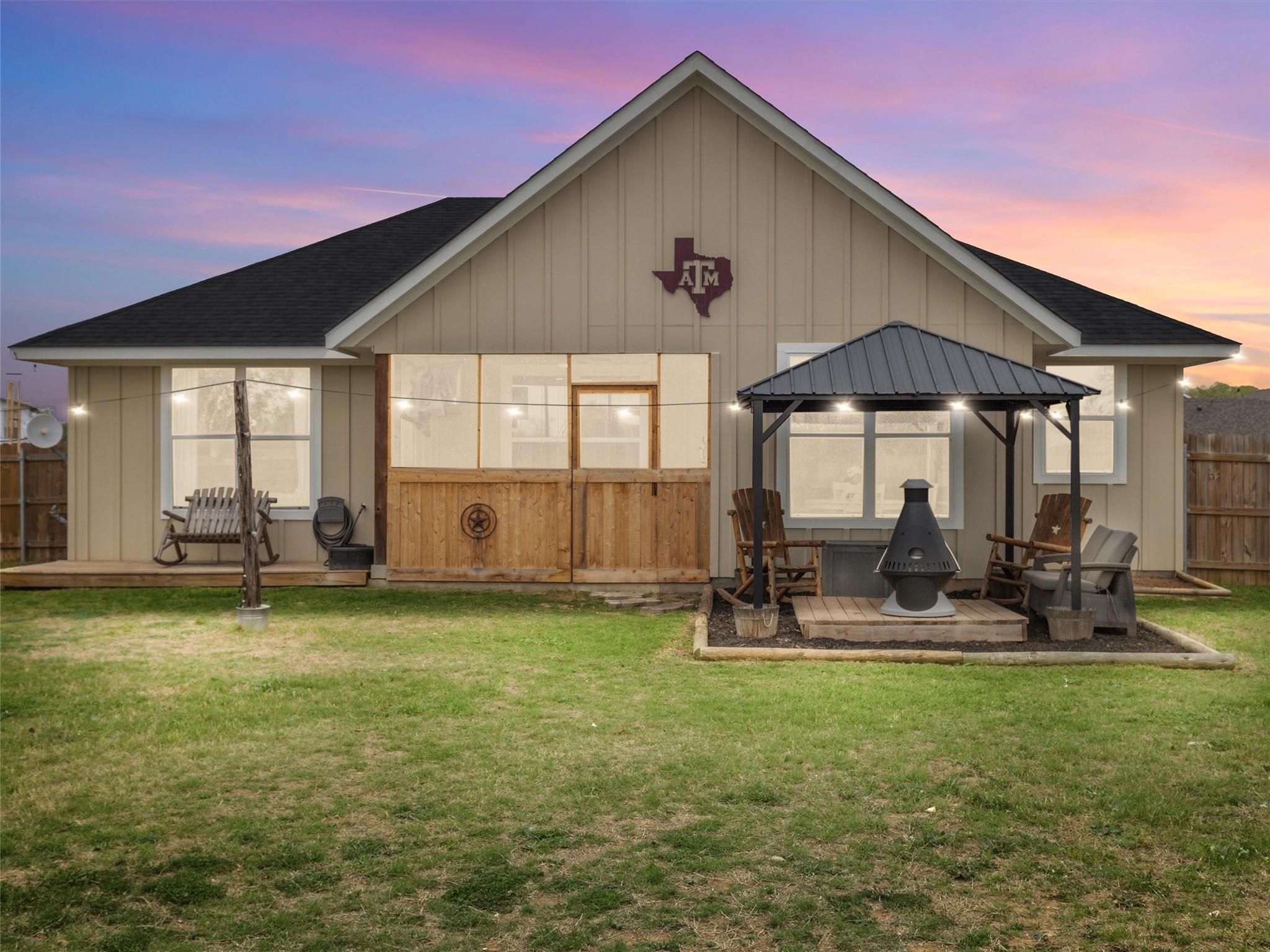 334 Webb Street Smithville TX 78957