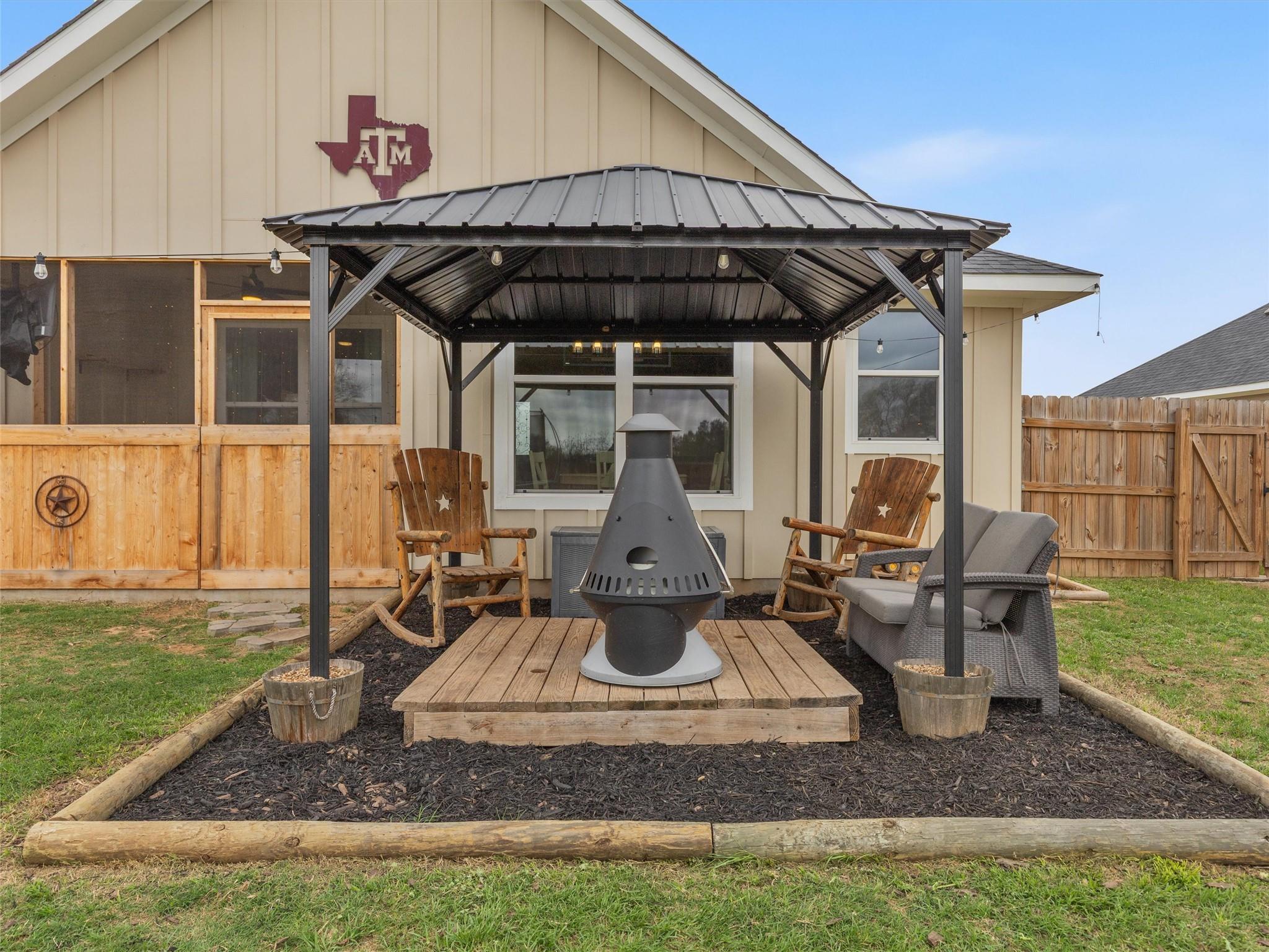 334 Webb Street Smithville TX 78957